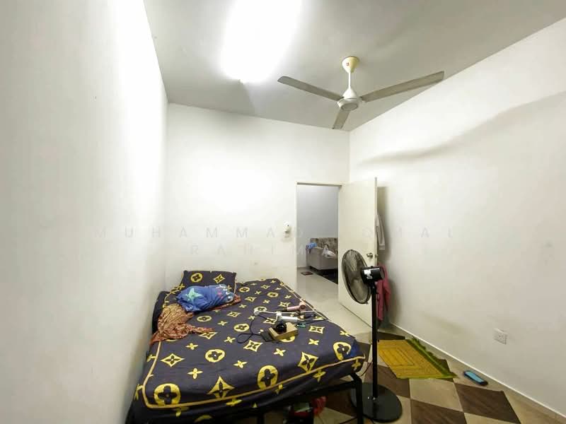 Rumah Teres 2 Tingkat untuk Dijual di Taman Tiara Sendayan (Bandar Sri Sendayan) - Muhammad Iqmal Rahiman - Bedroom - PropertyGuru.com.my