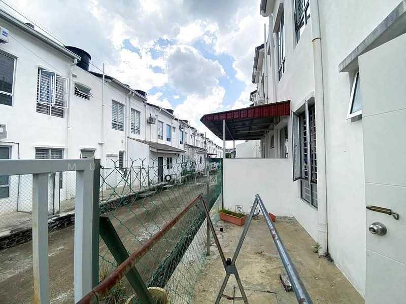 Rumah Teres 2 Tingkat untuk Dijual di Taman Tiara Sendayan (Bandar Sri Sendayan) - Muhammad Iqmal Rahiman - Exterior - PropertyGuru.com.my