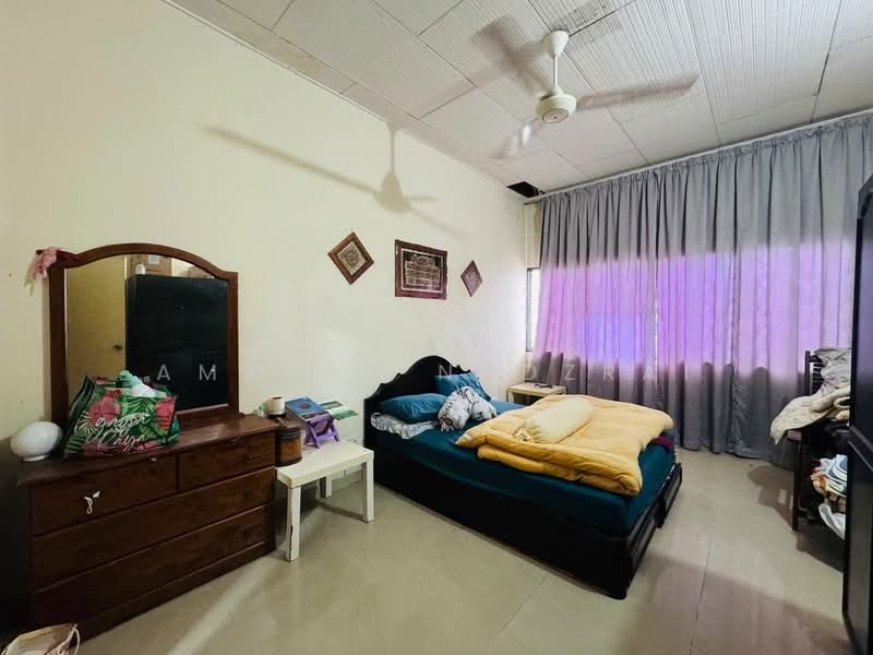 2-storey Terraced House for Sale in Kajang (Selangor) - Ammeer Nadzrai - Bedroom - PropertyGuru.com.my