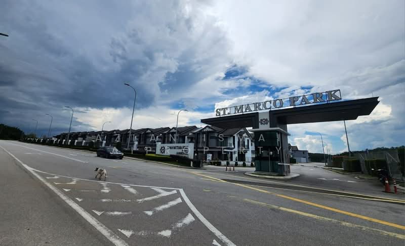 Rumah Teres untuk Dijual di Bandar Putra (Kulai) - Azlan Ismail aiproperty - Exterior - PropertyGuru.com.my
