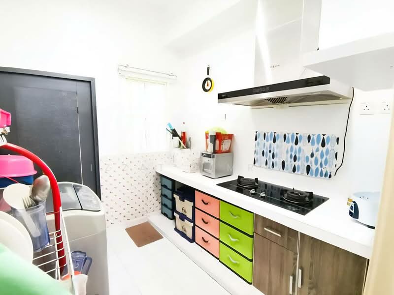 Rumah Teres 2 Tingkat untuk Dijual di Kota Puteri (Batu Arang) - Izzat Zamros - Kitchen - PropertyGuru.com.my