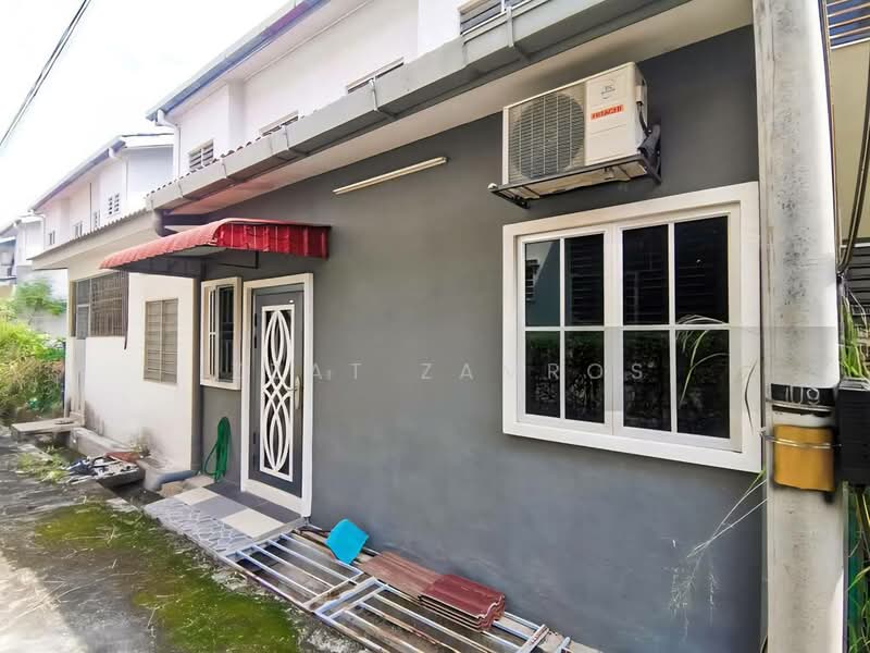 Rumah Teres 2 Tingkat untuk Dijual di Kota Puteri (Batu Arang) - Izzat Zamros - Exterior - PropertyGuru.com.my