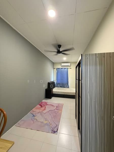 Rumah Teres 2 Tingkat untuk Disewa di Kelapa Sawit (Kulai) - Fiona Yee Rong - Bedroom - PropertyGuru.com.my