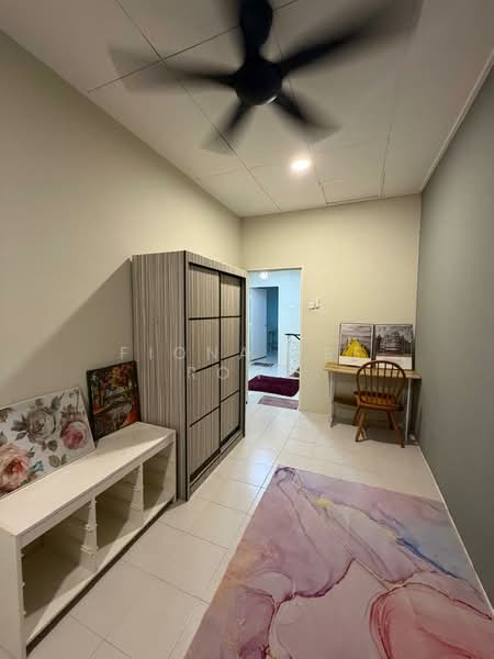 Rumah Teres 2 Tingkat untuk Disewa di Kelapa Sawit (Kulai) - Fiona Yee Rong - Corridor - PropertyGuru.com.my
