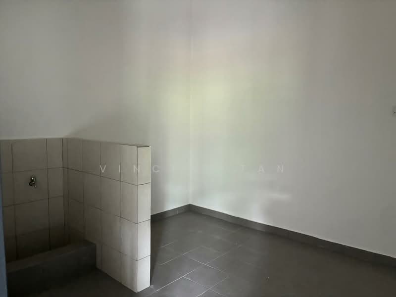 Warehouse for Rent in Semenyih (Selangor) - Vincent Tan - Bathroom - PropertyGuru.com.my