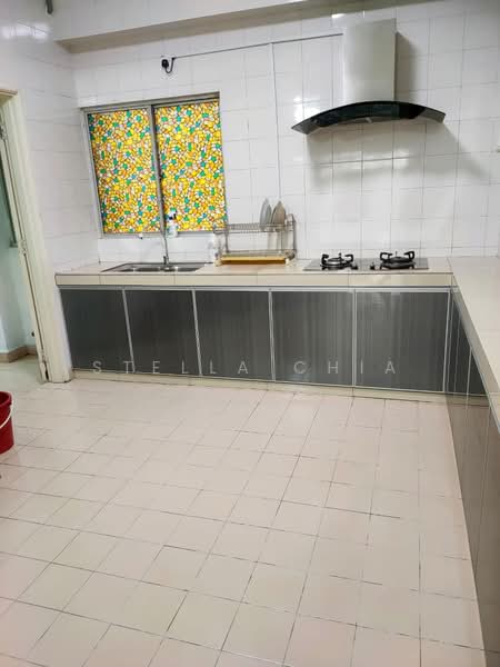 Condominium for Rent at Pelita Indah - Stella Chia - Kitchen - PropertyGuru.com.my