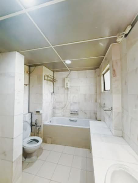 Condominium for Rent at Pelita Indah - Stella Chia - Bathroom - PropertyGuru.com.my