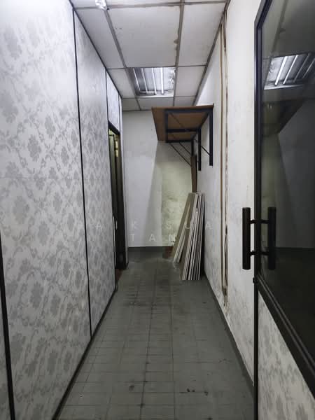 Kedai / Pejabat untuk Disewa di George Town (Penang) - Gaik Suan Tan - Corridor - PropertyGuru.com.my