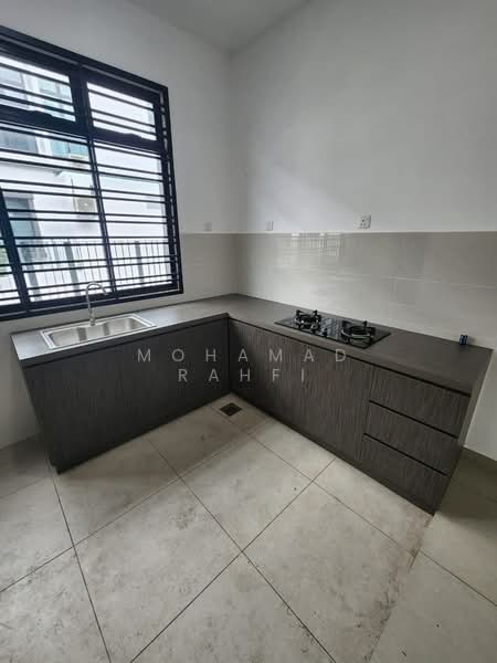 Terraced House for Sale in Bandar Putra (Kulai) - Mohamad Rahfi - Kitchen - PropertyGuru.com.my