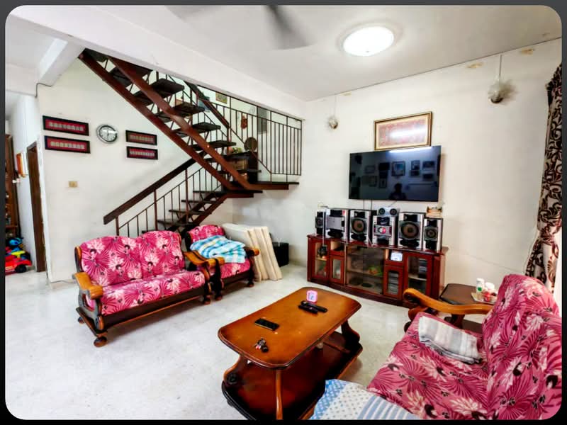 2-storey Terraced House for Sale in Taman Cheras Permata (Cheras) - Henry Lim - Living Room - PropertyGuru.com.my