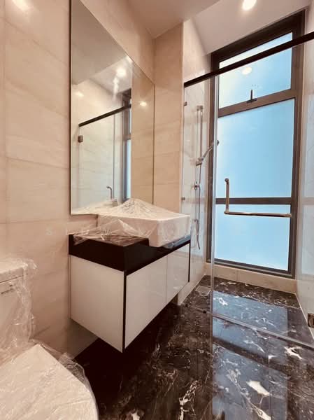 Service Residence for Sale at Royce Residence - Siew Khim Ng - Bathroom - PropertyGuru.com.my