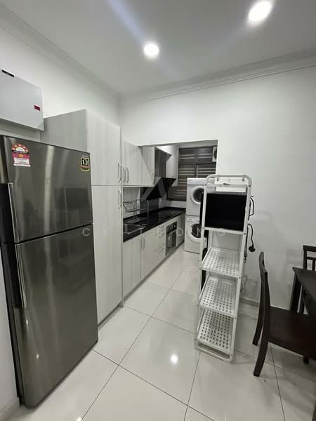 Kondominium untuk Disewa di Seasons Garden Residences - CK Teong - Kitchen - PropertyGuru.com.my