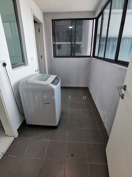 Kondominium untuk Disewa di Altitude 236 - EOW S.M. - Balcony - PropertyGuru.com.my