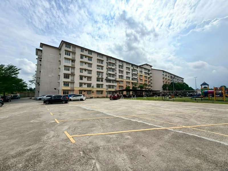 Pangsapuri untuk Dijual di Apartment Taman Topaz - Izzat Zamros - Exterior - PropertyGuru.com.my