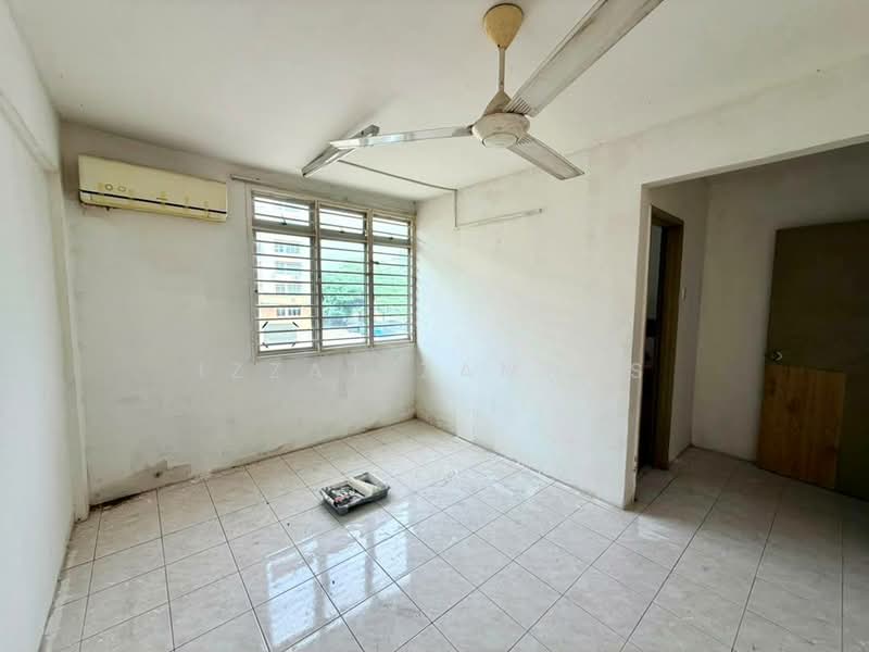 Pangsapuri untuk Dijual di Apartment Taman Topaz - Izzat Zamros - Interior - PropertyGuru.com.my