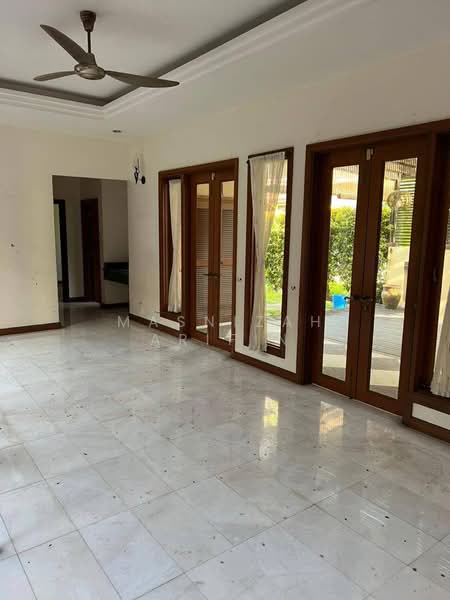 Bungalow for Sale in Bukit Gita Bayu (Seri Kembangan) - Masnizah Arifin - Living Room - PropertyGuru.com.my