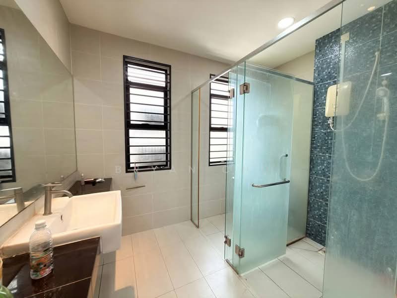 2-storey Terraced House for Sale in Semenyih (Selangor) - Bryan Cho - Bathroom - PropertyGuru.com.my