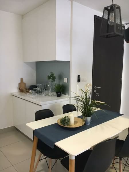 Service Residence for Rent at Paloma @ Tropicana Metropark - Krystal Ng - Dining Room - PropertyGuru.com.my