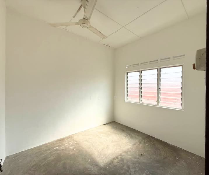 Flat for Sale at Taman Pulai Utama - Philip . - Interior - PropertyGuru.com.my