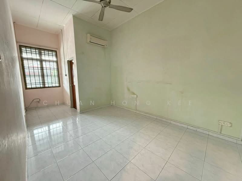 Rumah Teres 1 Tingkat untuk Dijual di Skudai (Johor) - Chuan Hong Kee - Living Room - PropertyGuru.com.my