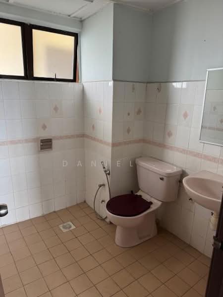 Kondominium untuk Dijual di Vista Komanwel C - DANIEL . - PropertyGuru.com.my