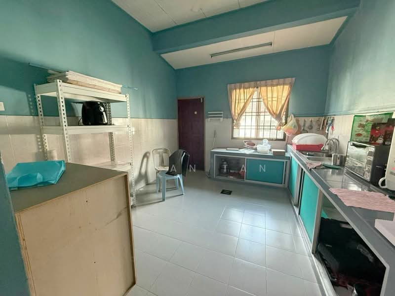 Rumah Teres 1 Tingkat untuk Dijual di Skudai (Johor) - Dylan Tan - Kitchen - PropertyGuru.com.my