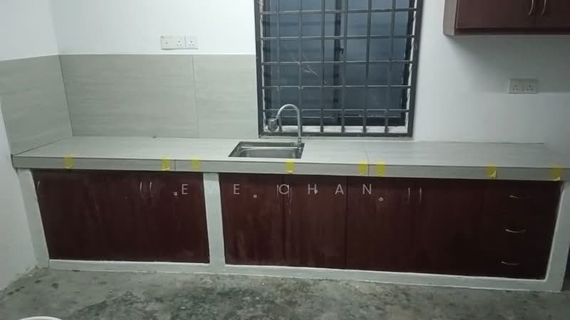 2-storey Terraced House for Rent in Taman Desa Cemerlang (Ulu Tiram) - Eve Chan - Kitchen - PropertyGuru.com.my