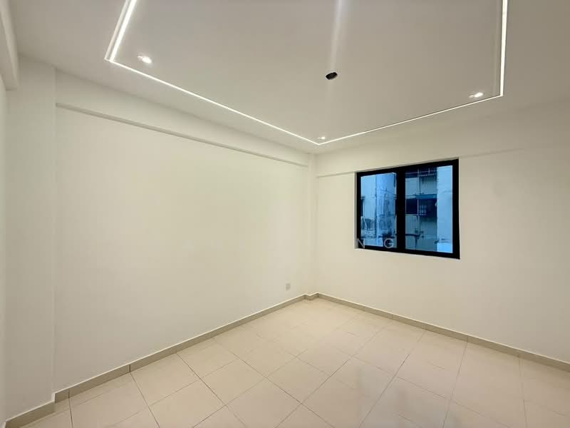 Flat for Sale at Flat Daisy - Pauline Ng - Interior - PropertyGuru.com.my
