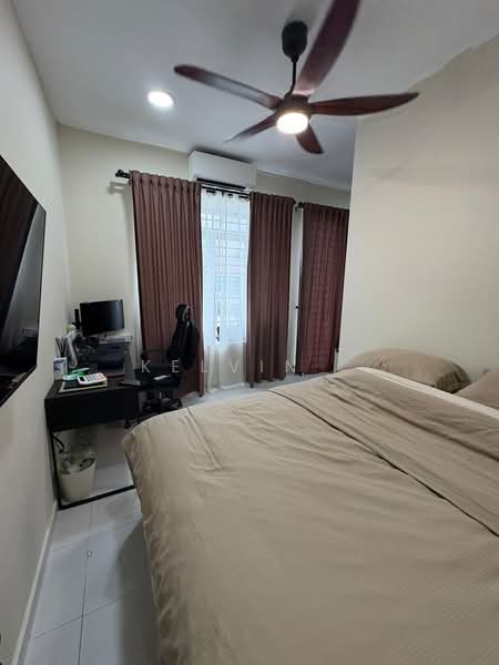2-storey Terraced House for Sale in Taman Scientex Rawang (Rawang) - Kelvin . - Bedroom - PropertyGuru.com.my