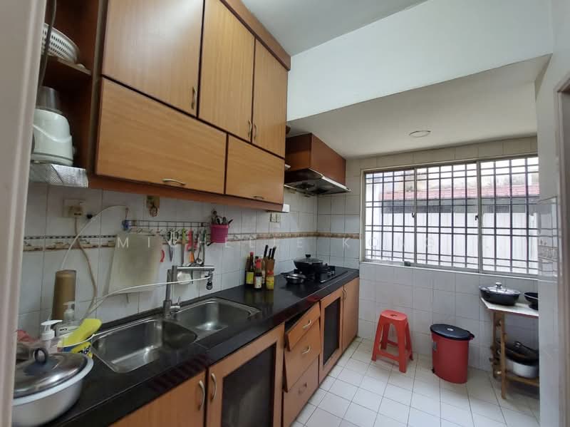 Rumah Teres 2 Tingkat untuk Dijual di Taman Meranti Jaya (Puchong) - Michelle Kong - Kitchen - PropertyGuru.com.my
