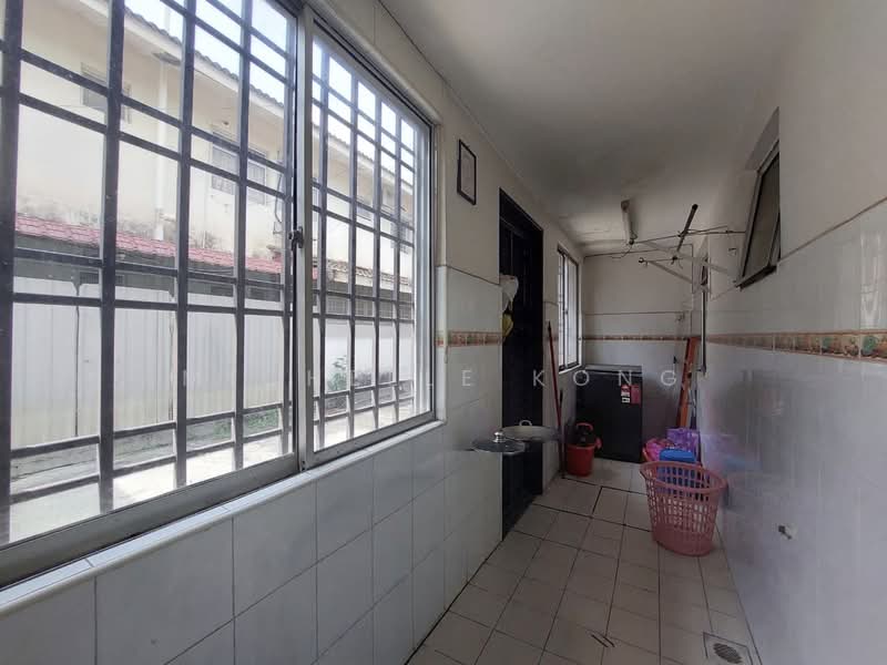 Rumah Teres 2 Tingkat untuk Dijual di Taman Meranti Jaya (Puchong) - Michelle Kong - Corridor - PropertyGuru.com.my