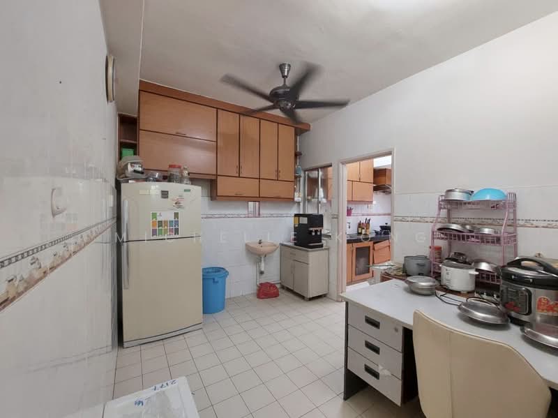 Rumah Teres 2 Tingkat untuk Dijual di Taman Meranti Jaya (Puchong) - Michelle Kong - Kitchen - PropertyGuru.com.my