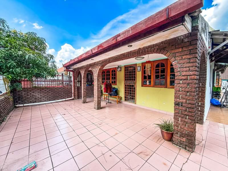 1-storey Terraced House for Sale in Taman Lucky (Bangsar) - Ali Idris - Exterior - PropertyGuru.com.my