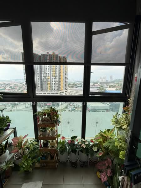 Service Residence for Sale at Symphony Tower (Menara Simfoni) - Max Chong - Balcony - PropertyGuru.com.my