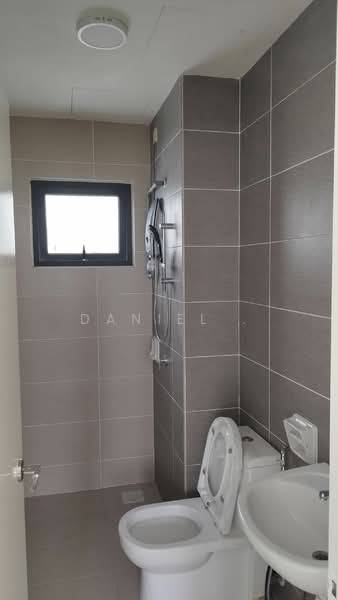 Kondominium untuk Dijual di Skyvilla @ D'Island - DANIEL . - PropertyGuru.com.my