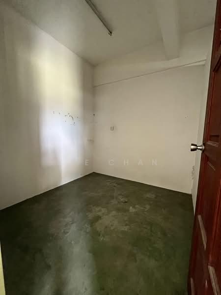 Flat for Sale at Taman Molek - Eve Chan - Interior - PropertyGuru.com.my