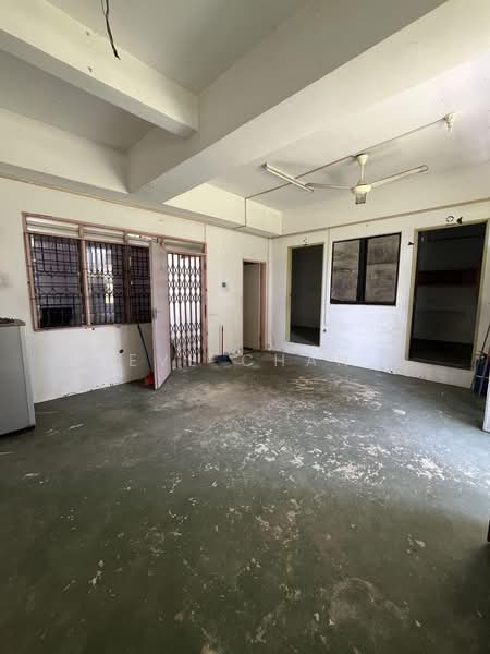 Flat for Sale at Taman Molek - Eve Chan - Interior - PropertyGuru.com.my