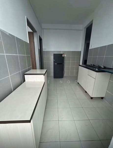 Apartment for Rent at Residensi Larkin Indah - Jane Ngoi - Kitchen - PropertyGuru.com.my