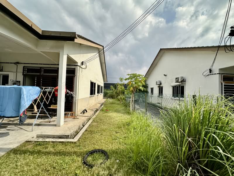 1-storey Terraced House for Sale in Shah Alam (Selangor) - Lukman Hakim - PropertyGuru.com.my