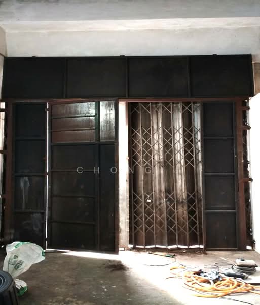 Warehouse for Rent in Bandar Teknologi Kajang (Kajang) - Chong . - Entrance - PropertyGuru.com.my