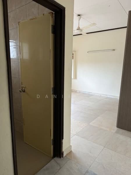 Condominium for Sale at Sri Bayu Condominium - DANIEL . - PropertyGuru.com.my
