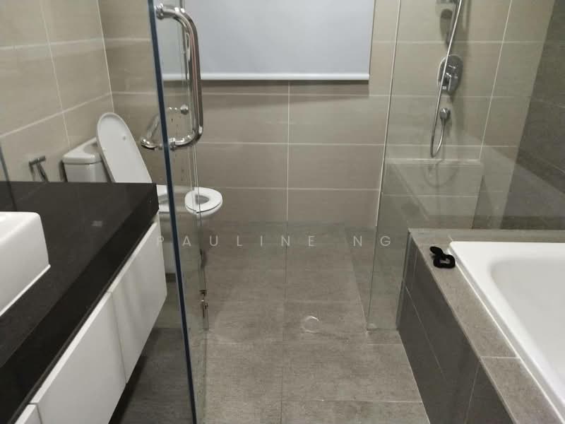 Rumah Teres untuk Disewa di Bandar Dato Onn (Tebrau) - Pauline Ng - Bathroom - PropertyGuru.com.my