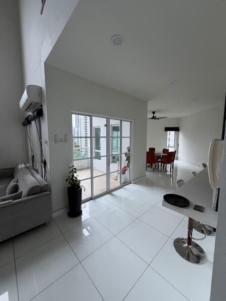 Kondominium untuk Disewa di Hartamas Regency 2 - Hui Ching Khoo - Living Room - PropertyGuru.com.my