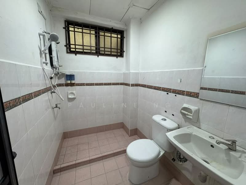 Kondominium untuk Dijual di Skudai Villa - Pauline Ng - Bathroom - PropertyGuru.com.my