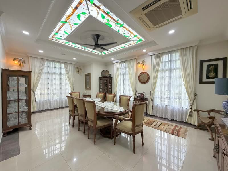 Rumah Banglo untuk Dijual di Seksyen 8 (Kota Damansara) - Ali Idris - Dining Room - PropertyGuru.com.my