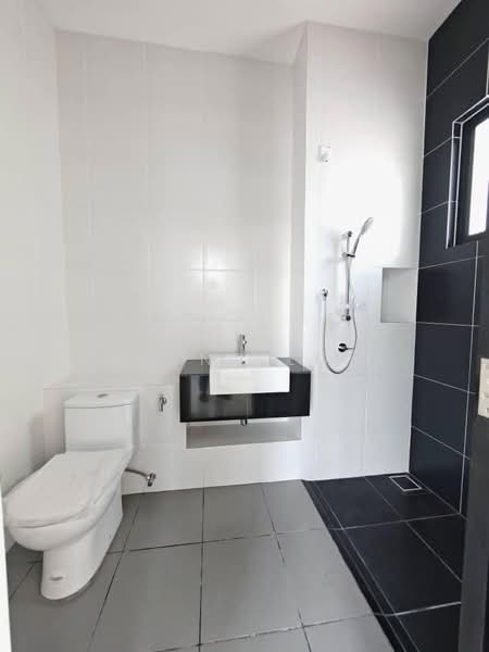2-storey Terraced House for Sale in Eco Botanic (Iskandar Puteri (Nusajaya)) - Suenn Low - Bathroom - PropertyGuru.com.my