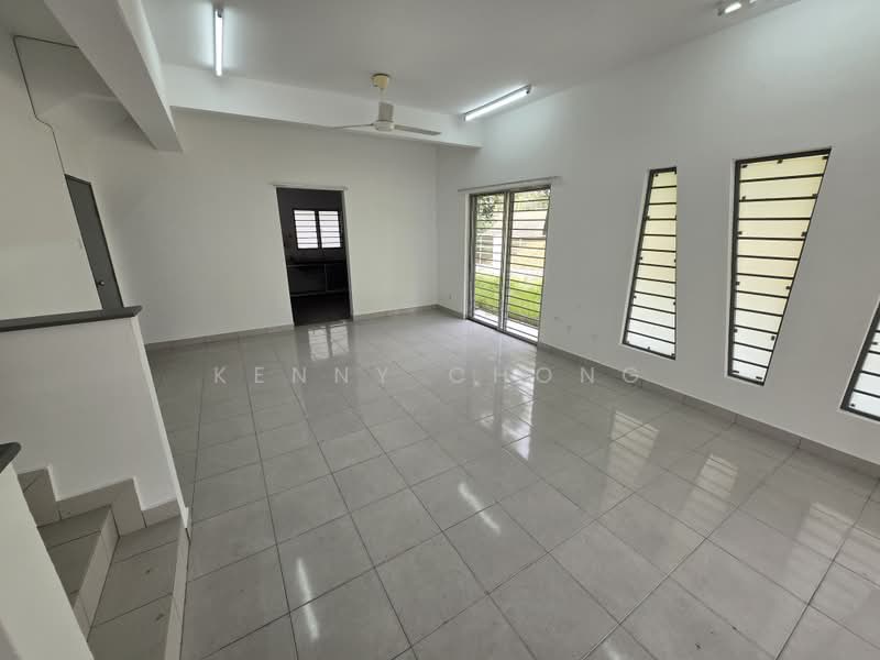 Rumah Teres 2 Tingkat untuk Disewa di Shah Alam (Selangor) - Kenny Chong - Living Room - PropertyGuru.com.my