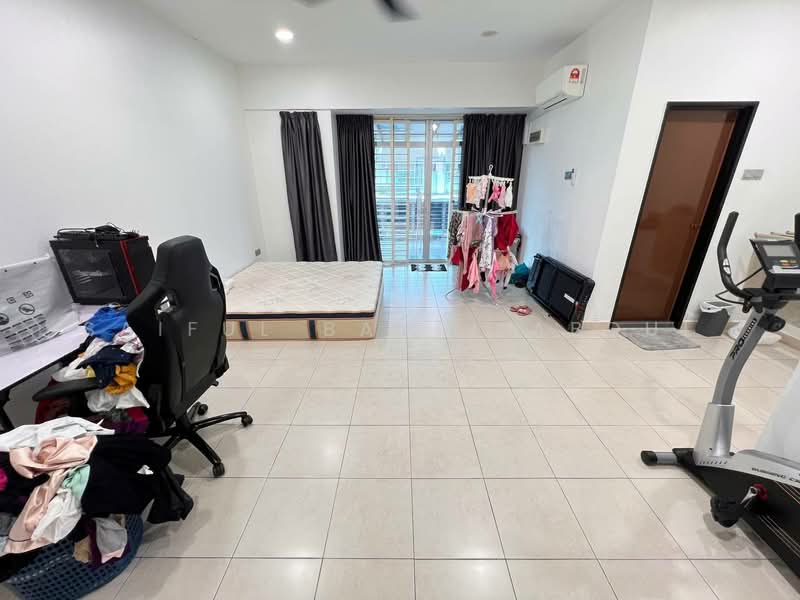 2-storey Terraced House for Sale in Taman Bangi Avenue (Bangi) - Saiful Bahri Abdul Manan - Bedroom - PropertyGuru.com.my