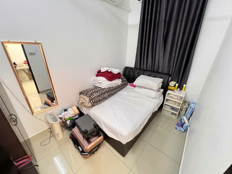 2-storey Terraced House for Sale in Taman Bangi Avenue (Bangi) - Saiful Bahri Abdul Manan - Bedroom - PropertyGuru.com.my