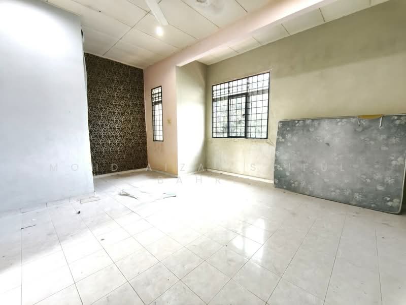 Rumah Teres 2 Tingkat untuk Dijual di Taman Cengal Utama (Paroi) - Mohd Aizat Saiful Bahri - PropertyGuru.com.my